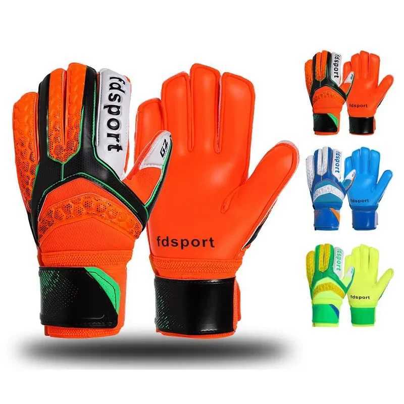 Childrens latex goalkeeper gloves football goalkeeper gloves anti slip thick football gloves finger protection childrens football glovesXJ250412