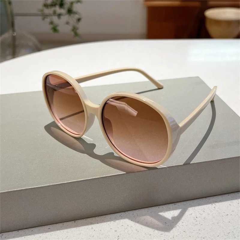 Luxury Brand Designer Round Sunglasses Women For Men 2023 Vintage Fashion Sun Glasses Trendy Punk Oversized Big Frame ShadesC250411
