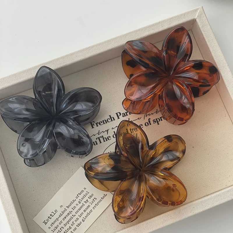 AISHG 8CM gradient egg flower acrylic womens hair clip retro hair clip crab clip bucket girl headwear accessories Y2504012