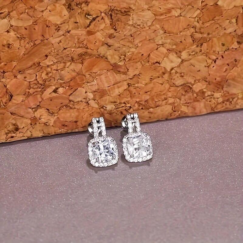 2CT Cushion Moissanite Stud Drop D Color Lab Created Dia Sterg Sier Platinum Plated Square Halo Earrings for Women Birthday Jewelry Gifts