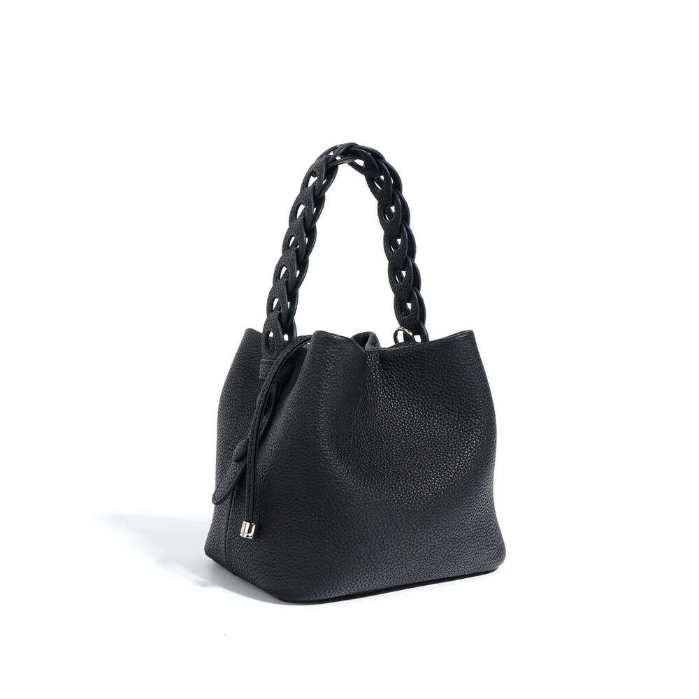 Designer Bag New Head Layer Cowhide Bucket Bag Leather Commuter Ride Single Shoulder Crossbody Handbag
