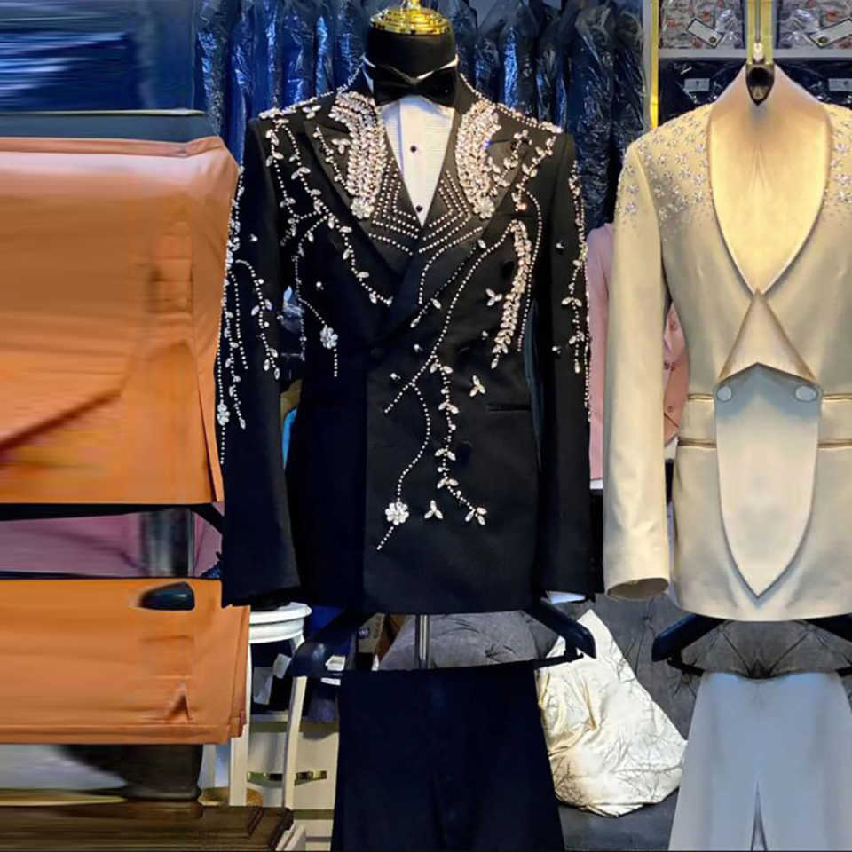 Luxury Beads Mens Tuxedos Beading Appliques Formal Party Birthday Groom Wear Customized Cosplay Outfits 2 Pieces