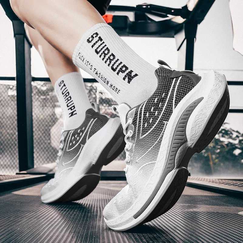 Mens Shoes Four Season Mesh Sports Shoes Lightweight Shock-absorbing Running Shoes Fashionable and Trendy Youth Casual ShoesC250411