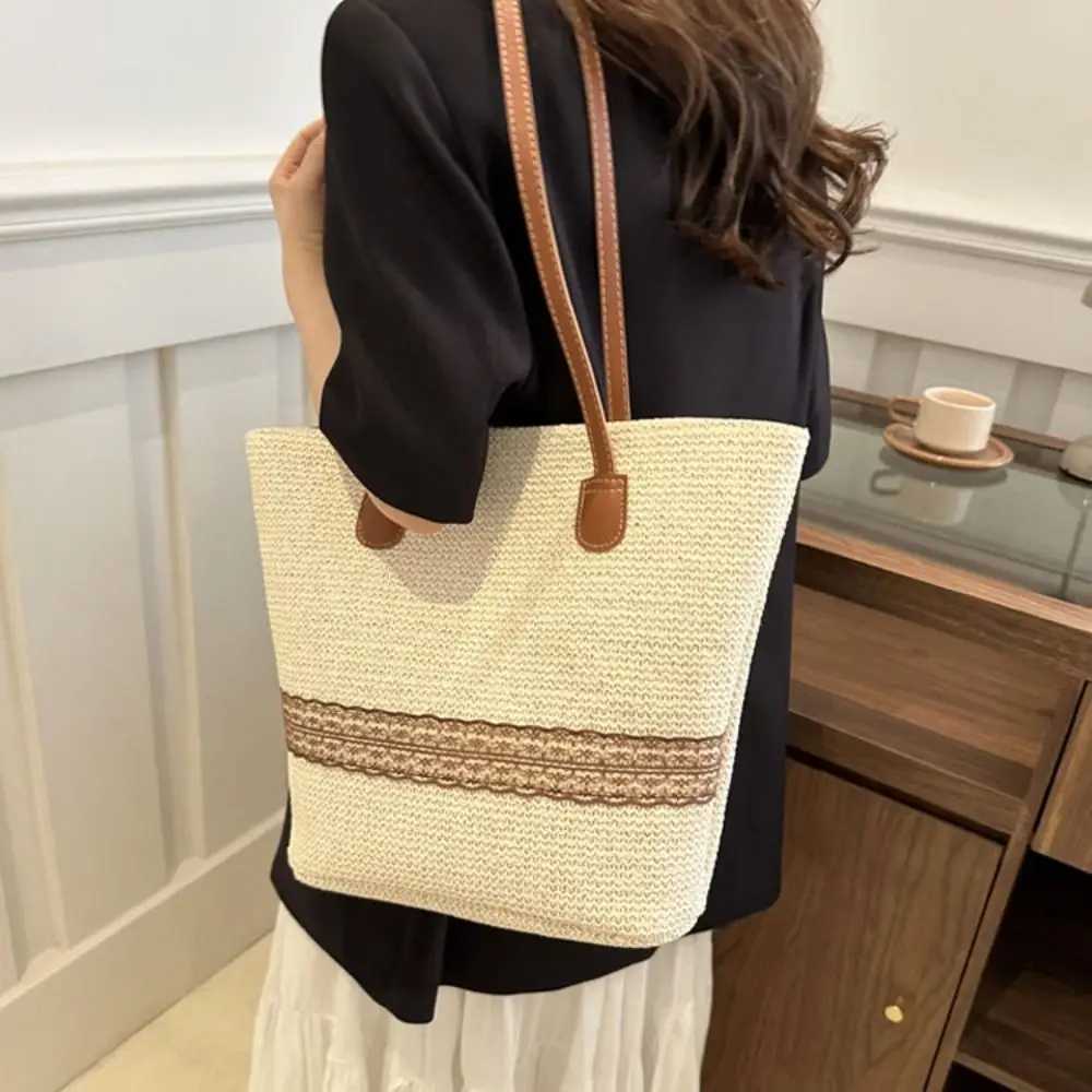 Large capacity womens Str handbag casual shoulder bag beach handbag Bohemian style retro handbag splicing bucket bagXJ250412