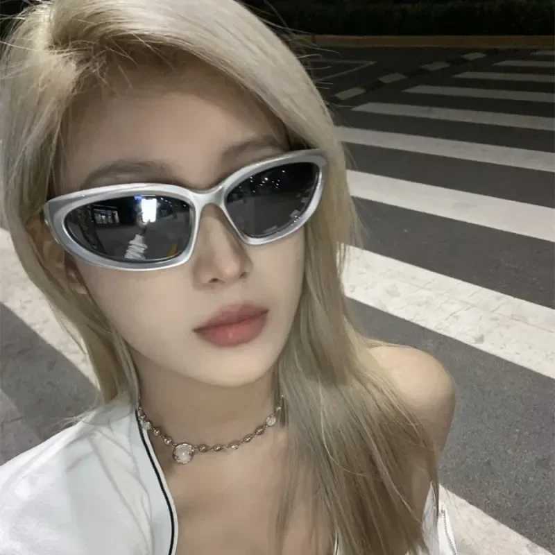 Mens Silver Y2K Sunglasses Outdoor Cycling Sports Sun Glasses Women Vintage Shades Trendy Punk Goggle Eyewear 2000S Aesthetic Z250411
