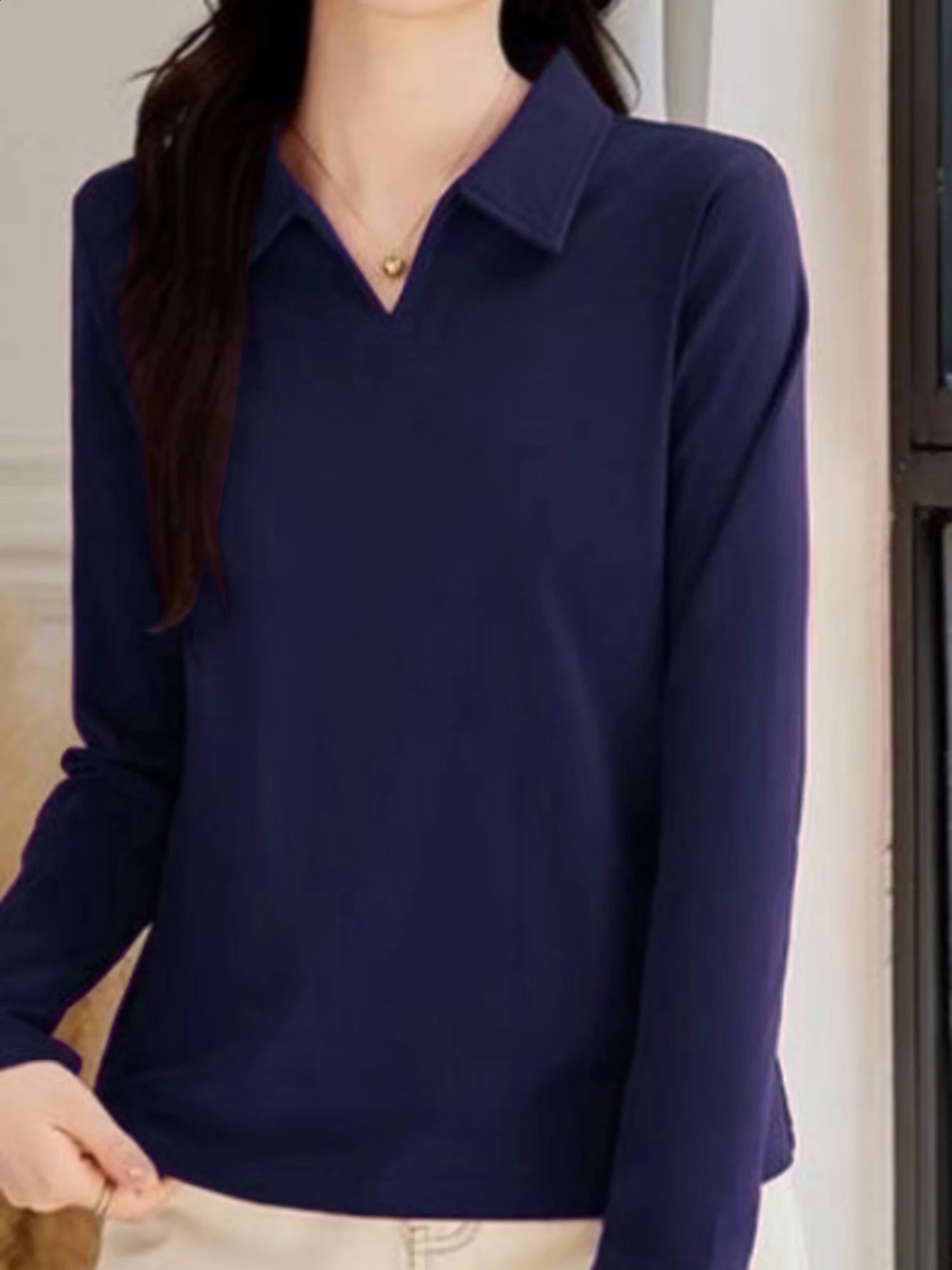 Womens fashion casual daily solid color long sleeve POLO shirt suitable for spring and autumn knitted tops. 250411