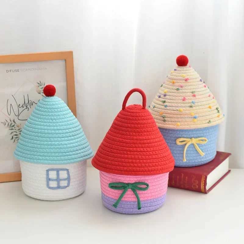 New Storage Basket Cute Desktop Sundries Storage Box Gift Basket for Small Thing Handwoven Desk Organizer Y251112