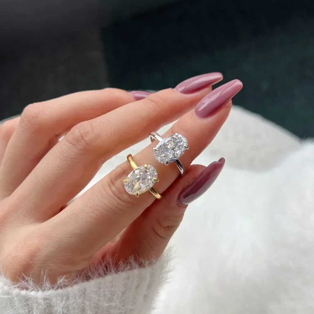 2024 Fashionable White Oval Pigeon Egg Zircon Plated Gold and Silver Female Engagement RingXJ250412