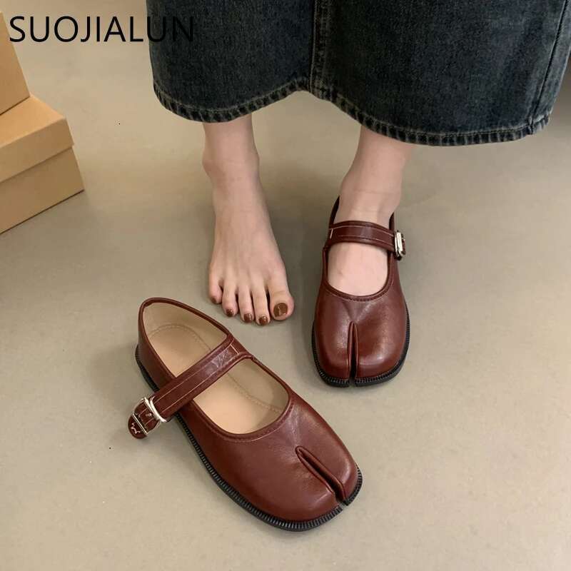 SUOJIALUN Autumn Women Fashion Split Toe Flat Heel Laofer Shallow Soft Leather Casual Outdoor Mary Jane Shoes