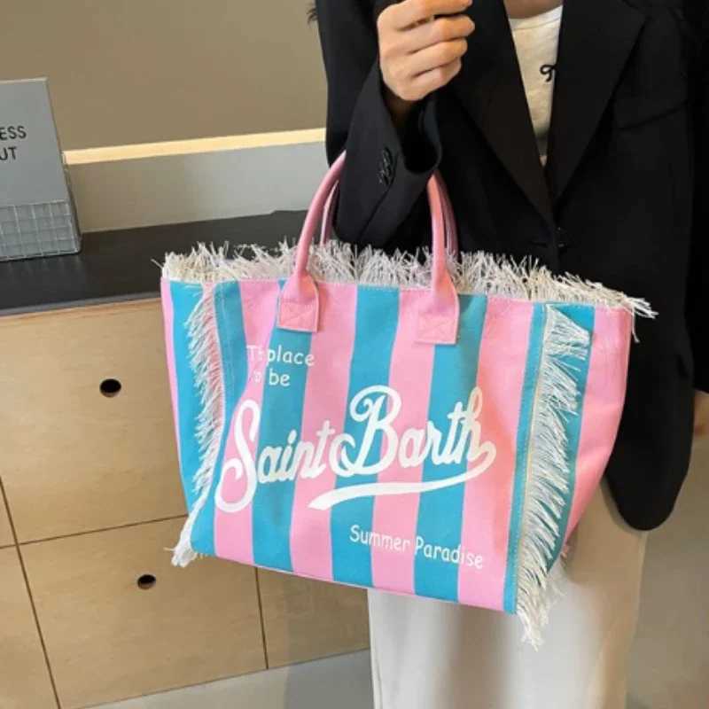New Canvas Fashion Leisure Underarm Womens Shoulder Bags 2025 Large Capacity Versatile High Quality Delicate Letter Tote BagC250412