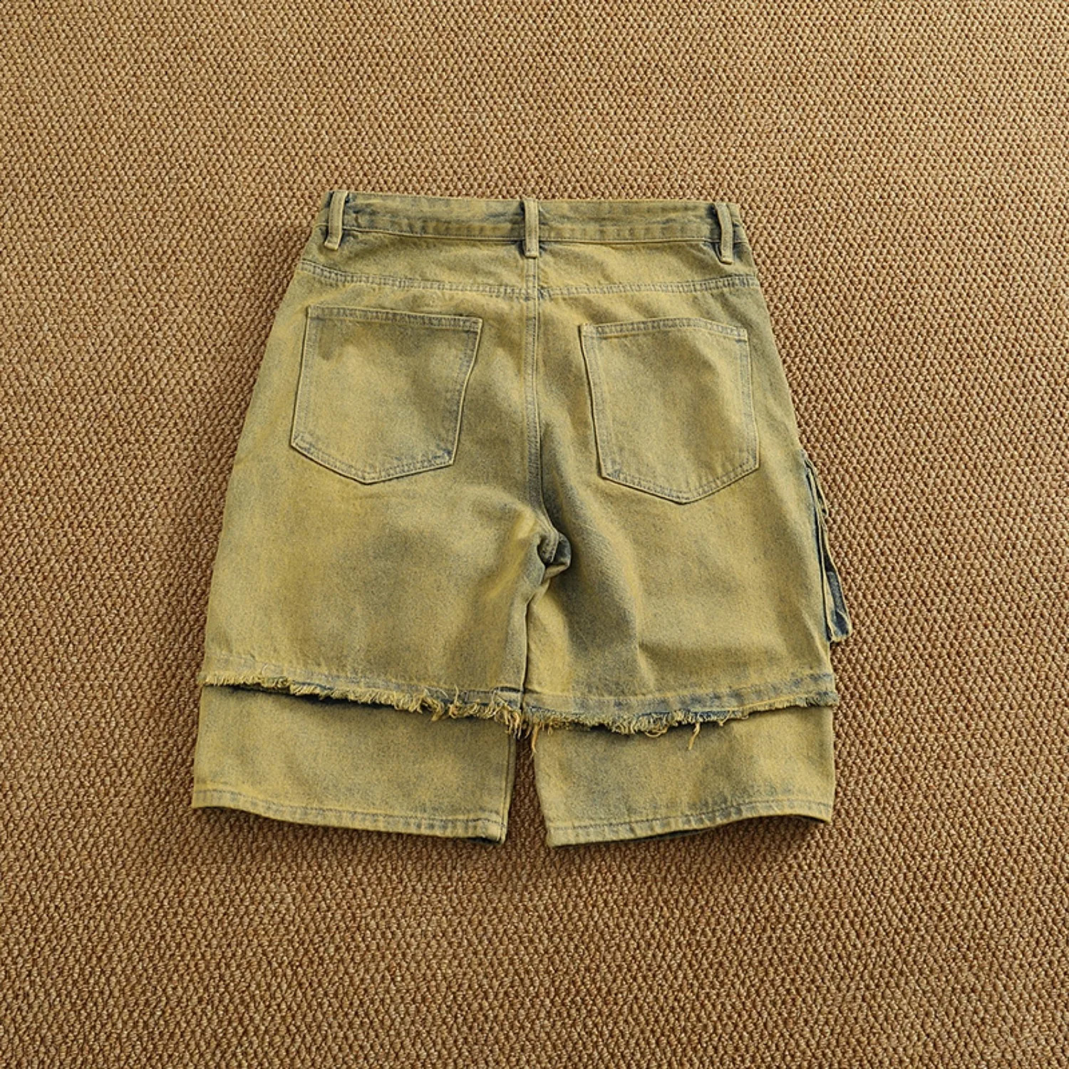 Personality Yellow stains old washed denim shorts mens summer pockets multi pocket cargo quarter pants 250411Z