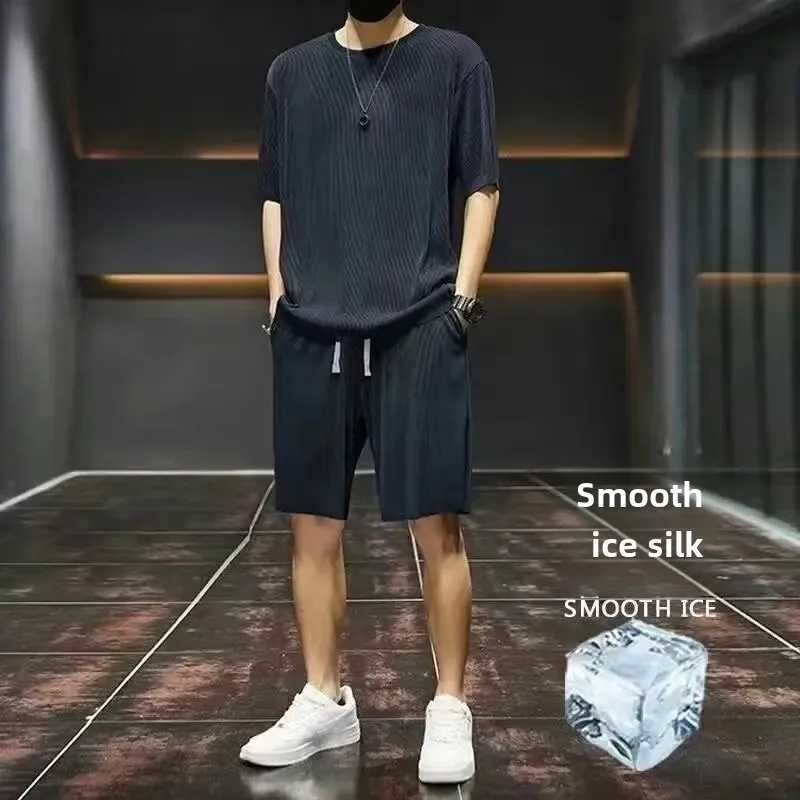 Mens ice silk set casual short sleeved T-shirt 2-piece set summer 2024 new sports shirtXJ250412