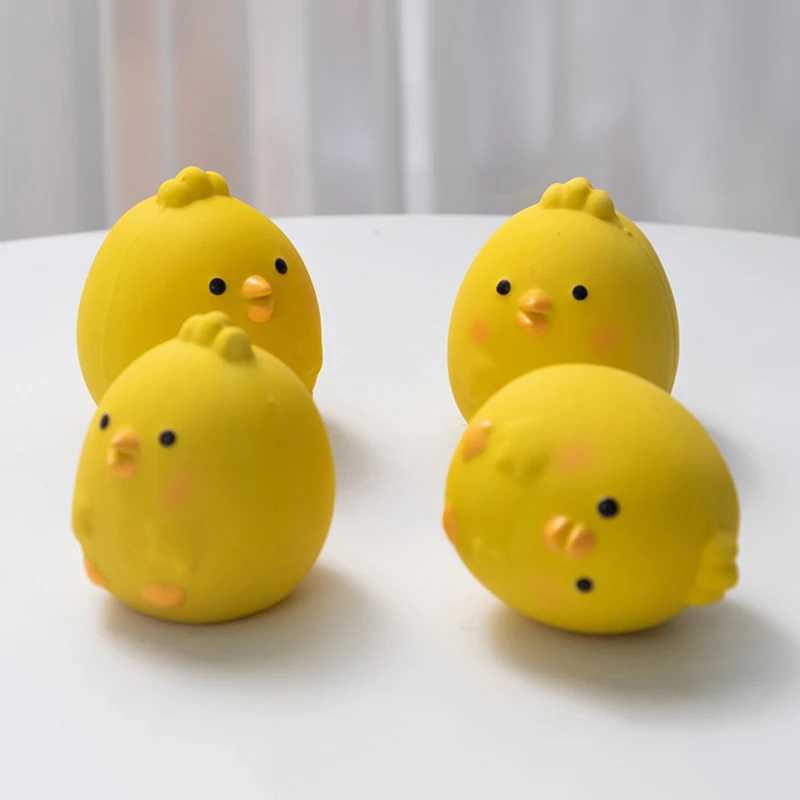 High Quality Pet Squeezing Toys Cute Chicken and Dog Chewing Rubber Toys Cleaning Teeth Dog Chewing Toys Dog Biting Sound Pet Supplies T2504012