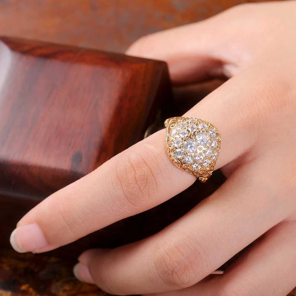 Huitan Gorgeous Gold Color Bridal Wedding Rings Full Cubic Zirconia Brilliant La Party Collections High Quality Womens JewelryXJ250412