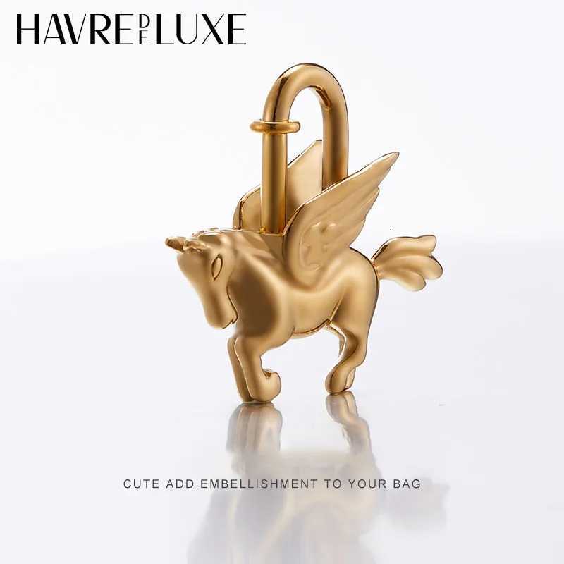 Bag Pendant For Bag Pegasus Lock Charm All-steel Animal Metal Lock Bag Pendant high-end Charm NecklaceW251112
