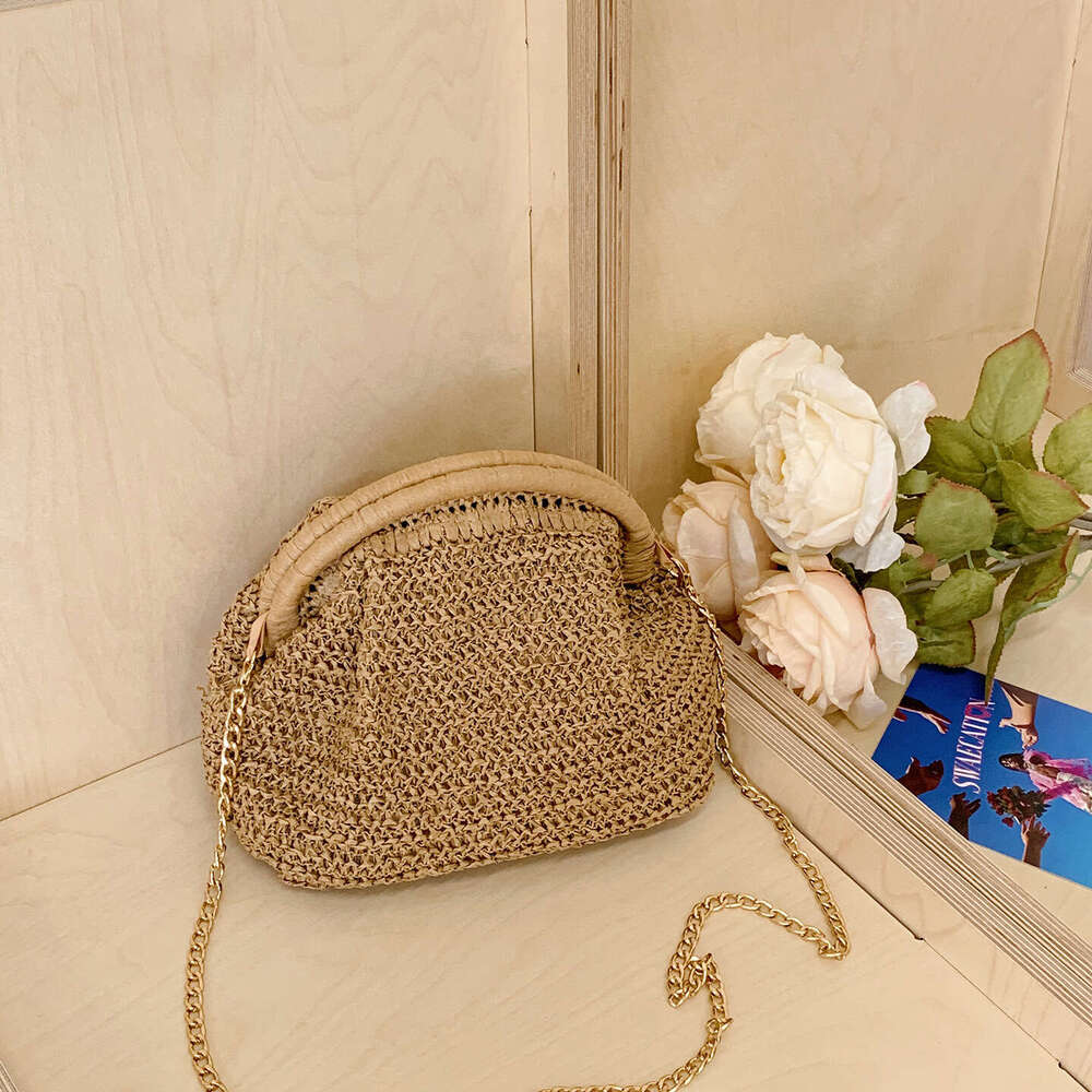 Straw Niche Shell Women 2025 Summer New Fashion Woven Crossbody Trendy Vacation Beach Bag
