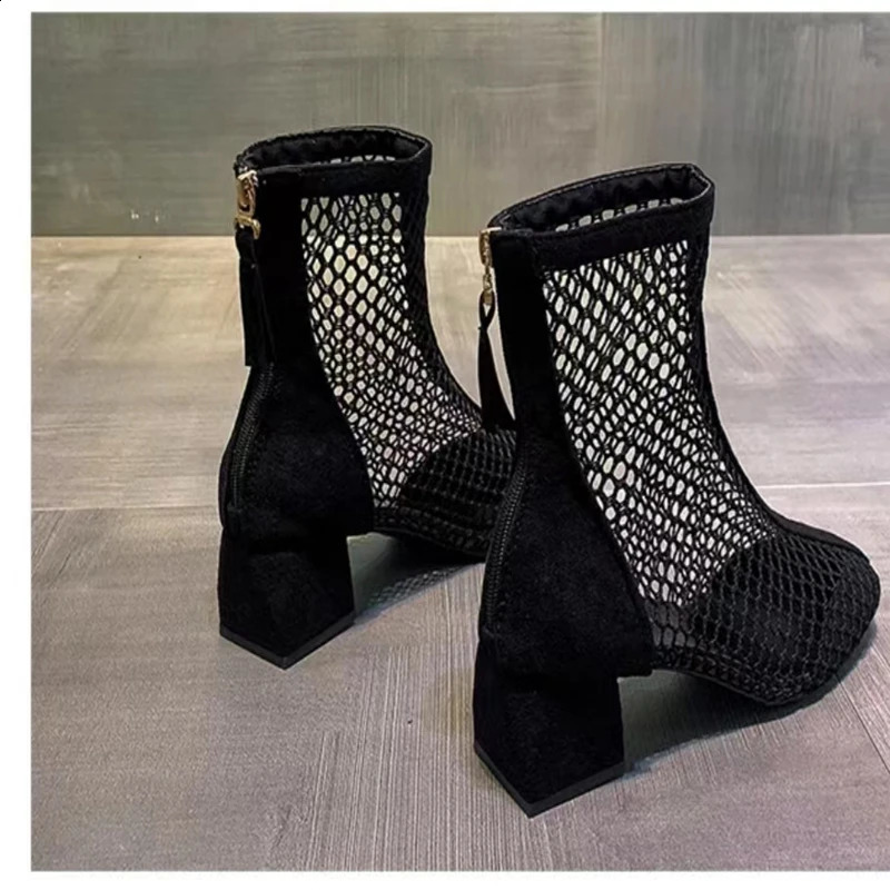 2025 Large Size Fashionable Sports Sexy Mesh Hollow Boots Solid Color Square Thick Heel Summer Casual Sandals 250411
