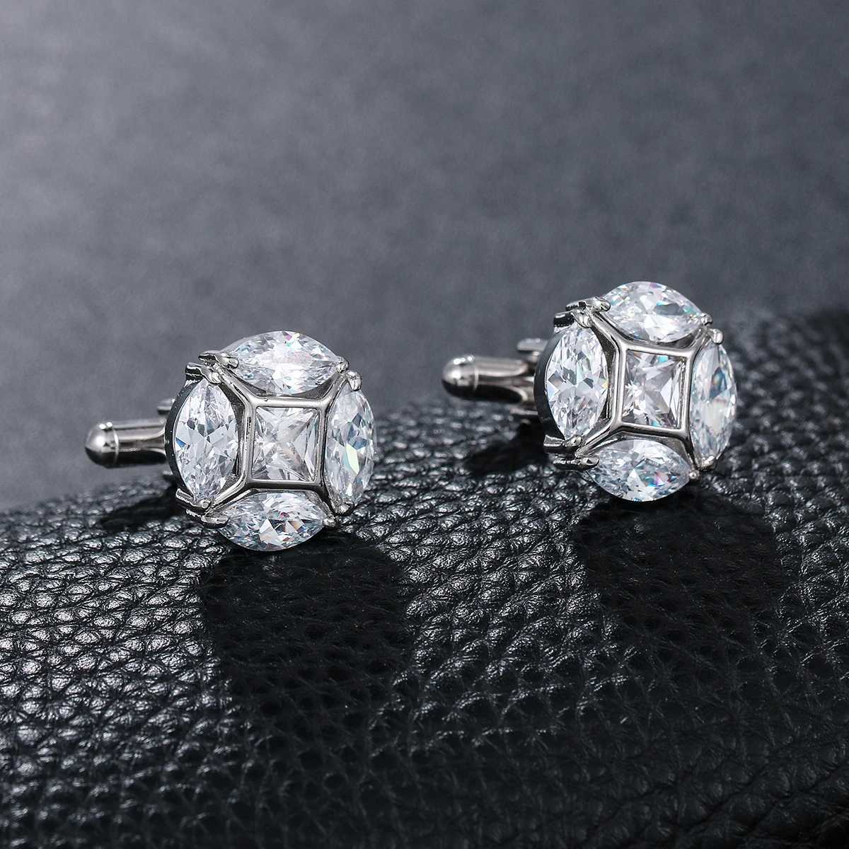 WEIMANJINGDIAN brand 2 pieces/pair exquisite cubic zirconia cufflinks suitable for mens matchingT250412