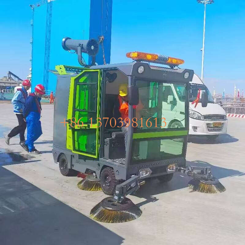Multi-functional Street Road Sweeper Large Driving Outdoor Vacuum Cleaning Machine