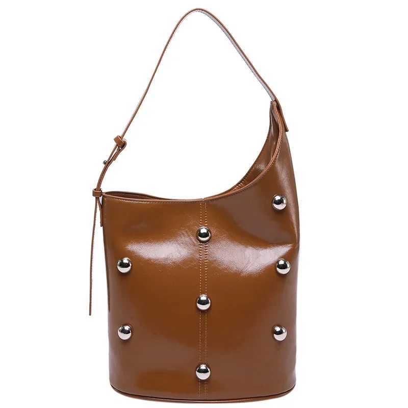 Solid Color PU 2025 High Quality Shoulder Bag Bucket Pop Fi Horizontal Bag Soft Versatile Simple HandbagXJ250412