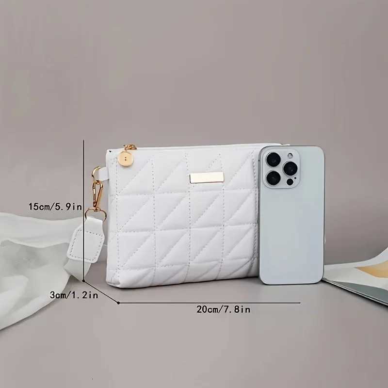 Stylish Striped Shoulder/Crossbody/Handbag with Delicate Hardware Accessories Zipper Closure Multifunctional Bag for Daily UseT2511112