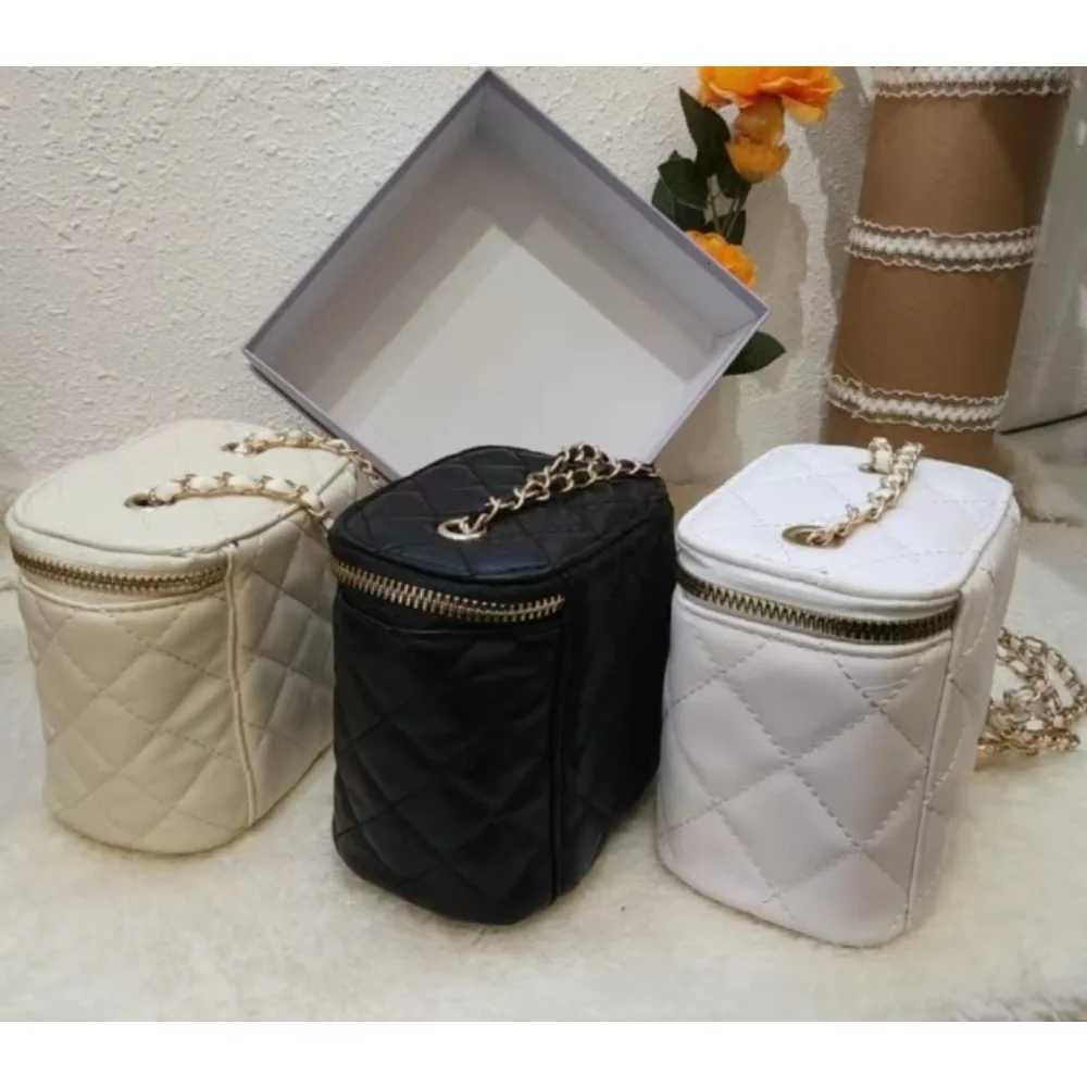 Fashion Stitched Leather Crossbody Bag with Chain Strap and Zipper Closure - Womens Trend Shoulder Crossbody BagW251112