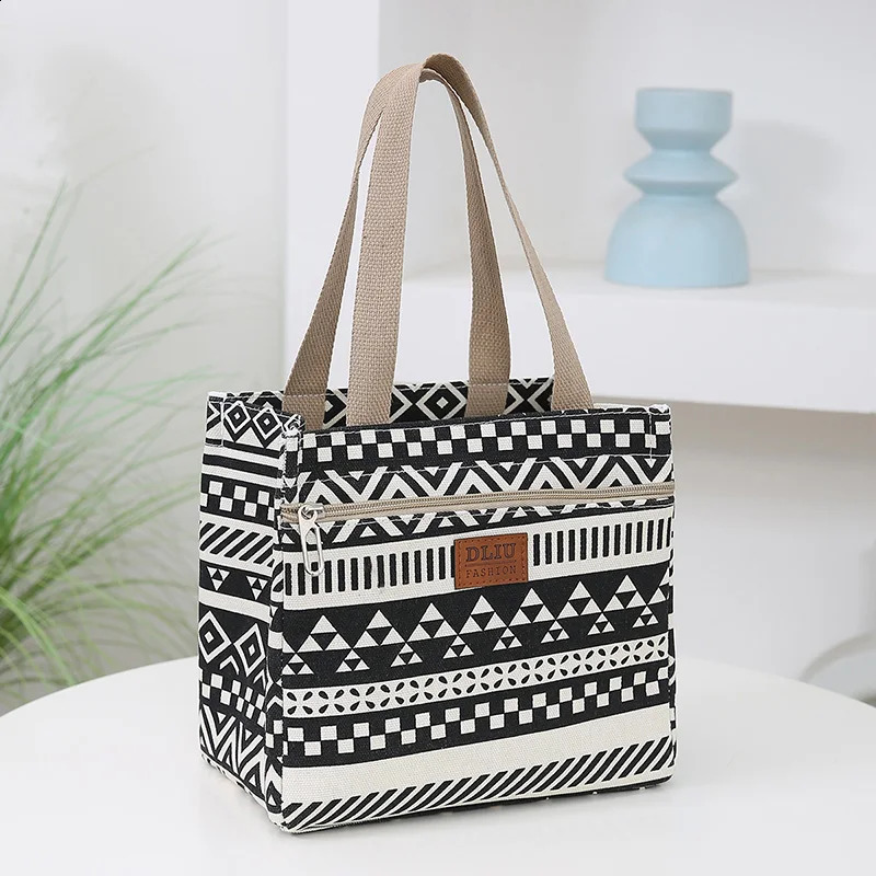striped pattern lunch bag with foil insulation and handle for work and work 250410