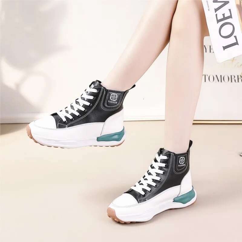 2025 New High Top Little White Female Freshman Full Plate Thick Bottom Platform Designer Fashion Casual Shoes Sports Shoes