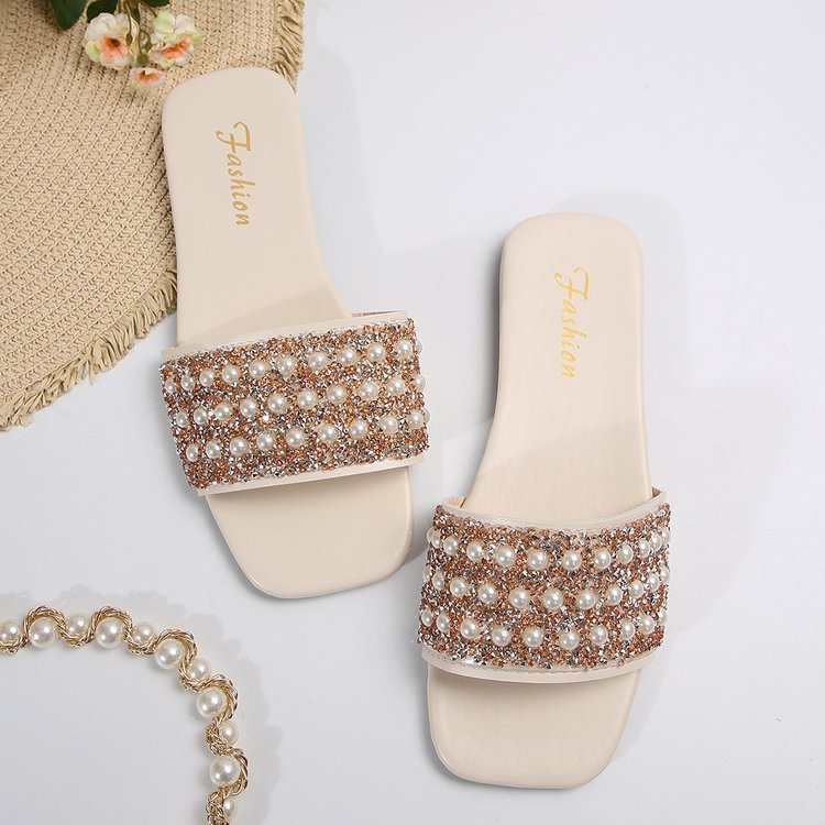 Ladies 2025 summer small fragrance foreign trade flat large size slippers square first color diamond pearl line cross border flip-flops