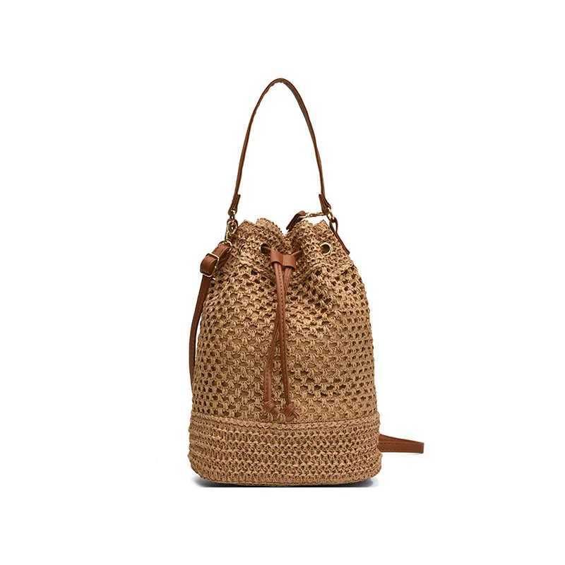 Knitted Bag Womens 2024 New Fi Bucket Bag Summer Niche 100 Str Beach Single Shoulder Cross BagXJ250412