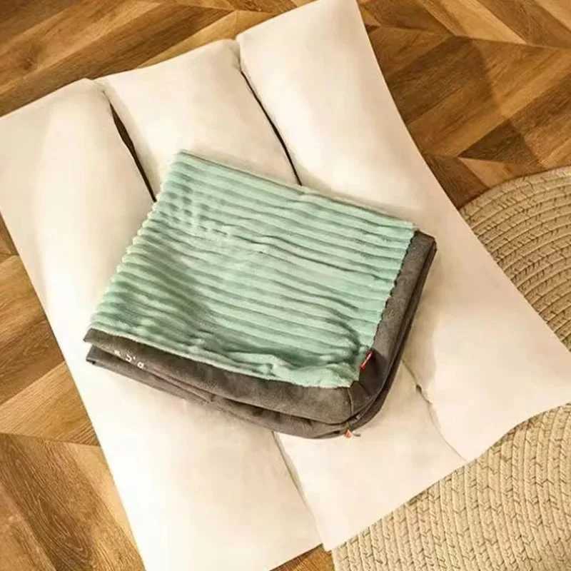Dog bed dog Halloween sofa warm pet winter mat Christmas mat dog bed puppy basket pet supplies X250412