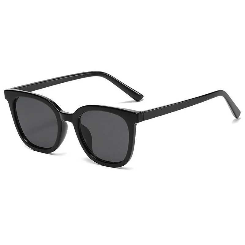 New Unisex Rectangle Vintage Sunglasses Fashion Design Retro Sun Glasses Female Lady Eyeglass Cat Eye Goggles UV400 EyewearC250411