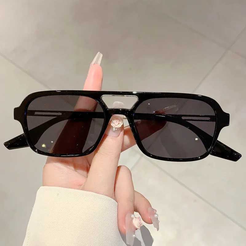 Trendy Women Grey Sunglasses Square Stylish Sun Shades for Travelling Hiking UV Protection Driving Design Sun Glasses Z250411