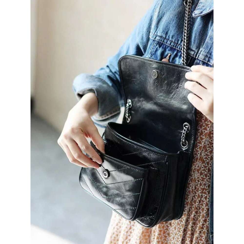 Fashion Women Cowhide Genuine Shoulder Chain Crossbody Bags Flap Satchels Female Vintage Oil Wax Leather Messenger Bag
