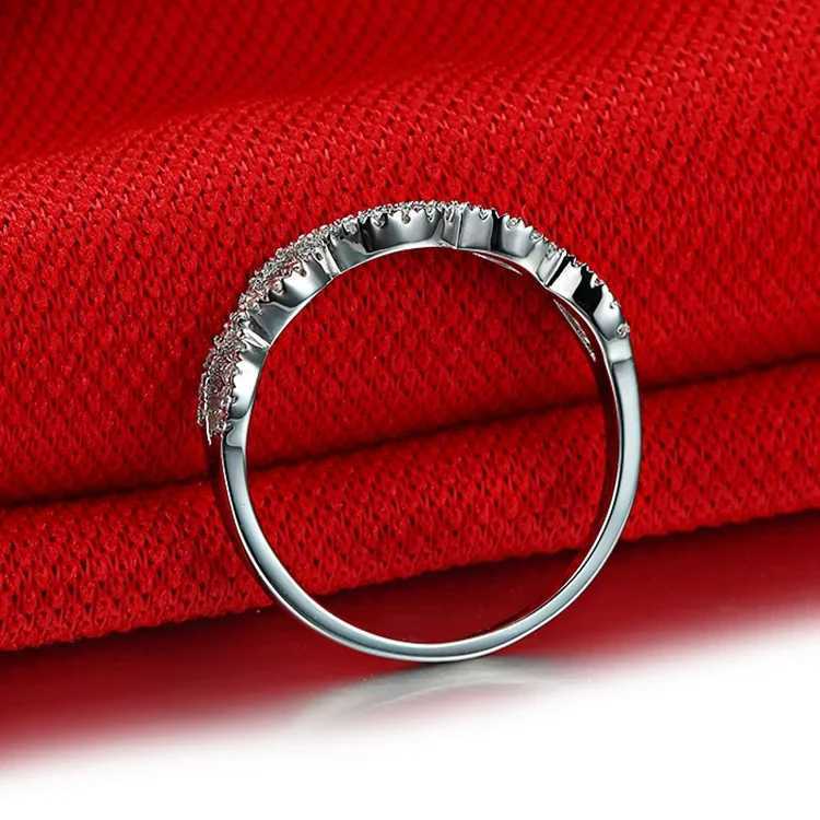 Solid Platinum PT950 Diamond Ring Miniature Set Wave Row Diamond Ring Twisted Design End RingXJ250412