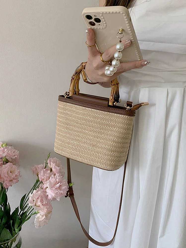2025 new summer woven bag fashion crossbody bag bucket bag shoulder bag casual womens daily commuting bag beach bag handbagT2511112