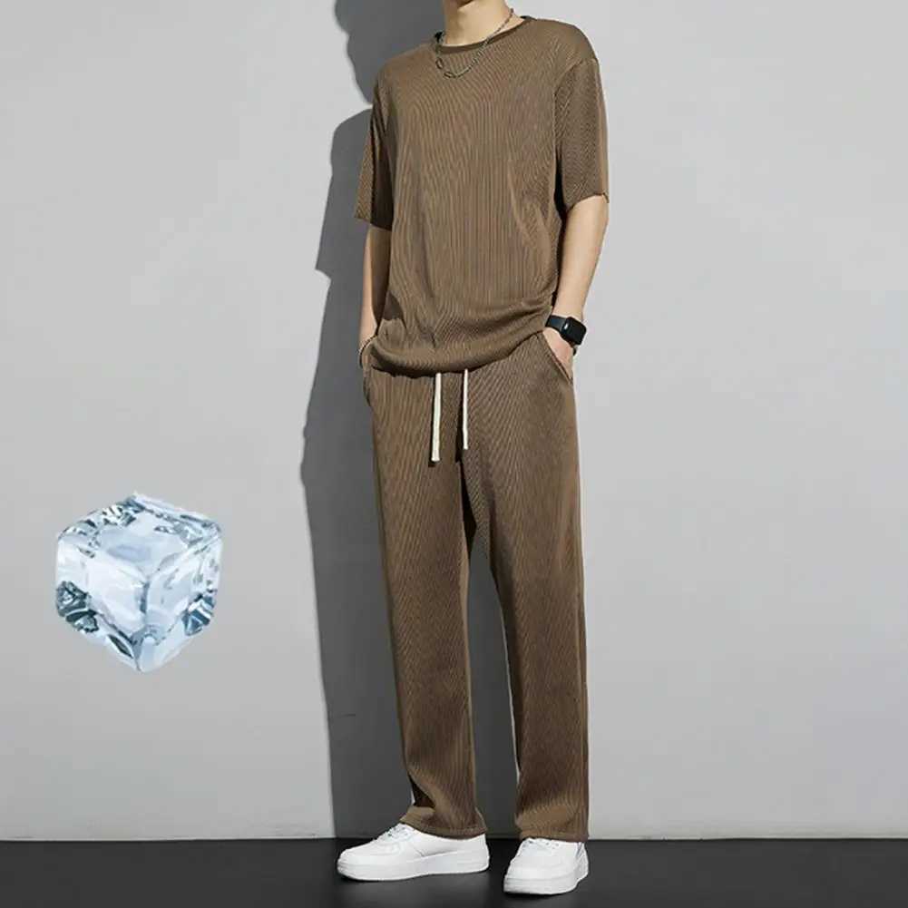 1 set of new mens summer T-shirt sports pants set mens fitness pants running yoga fashion casual sports pantsXJ250412