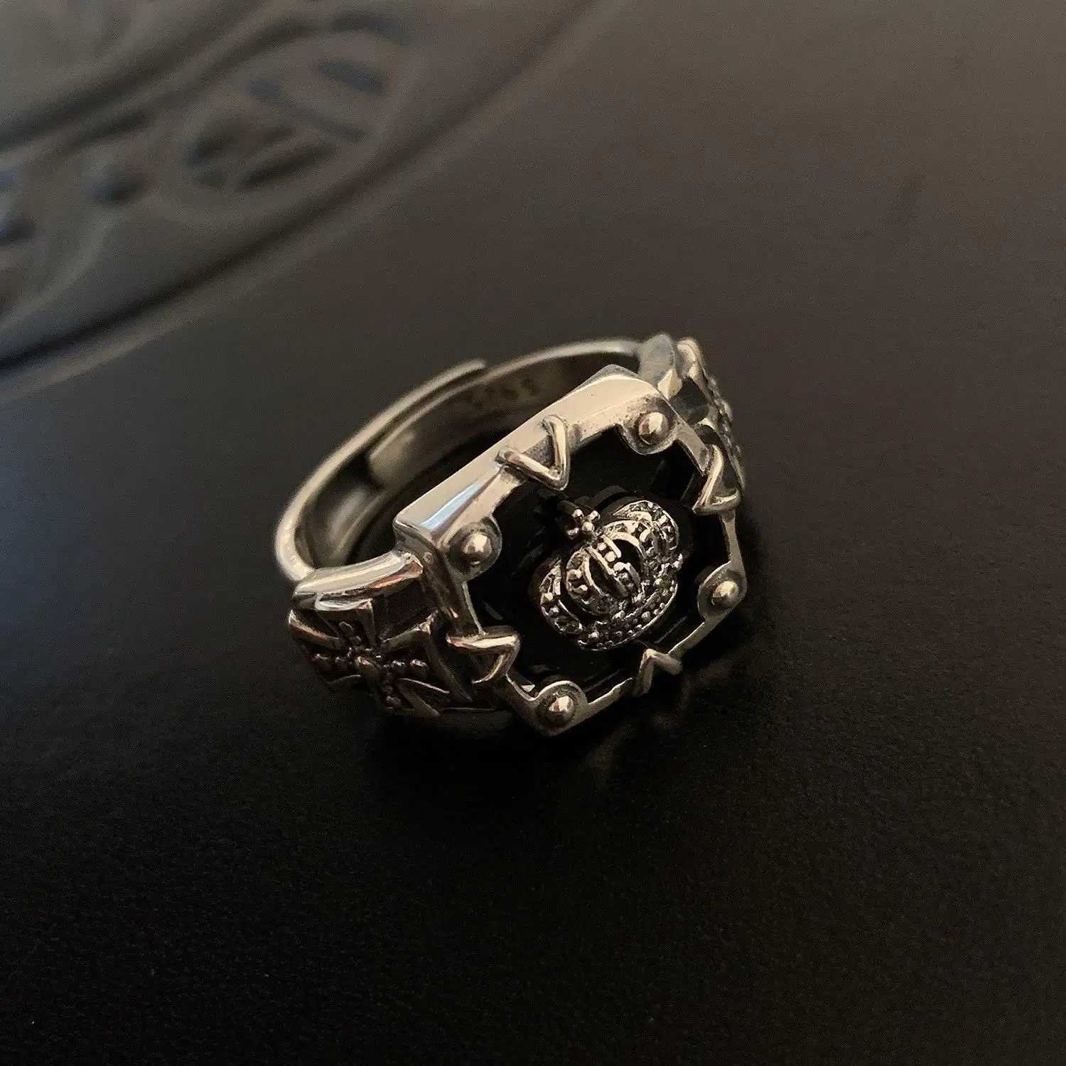 Bestsellers! Retro S925 Thai Silver Crown Hip Hop Heavy Industrial Dark Open RingXJ250412