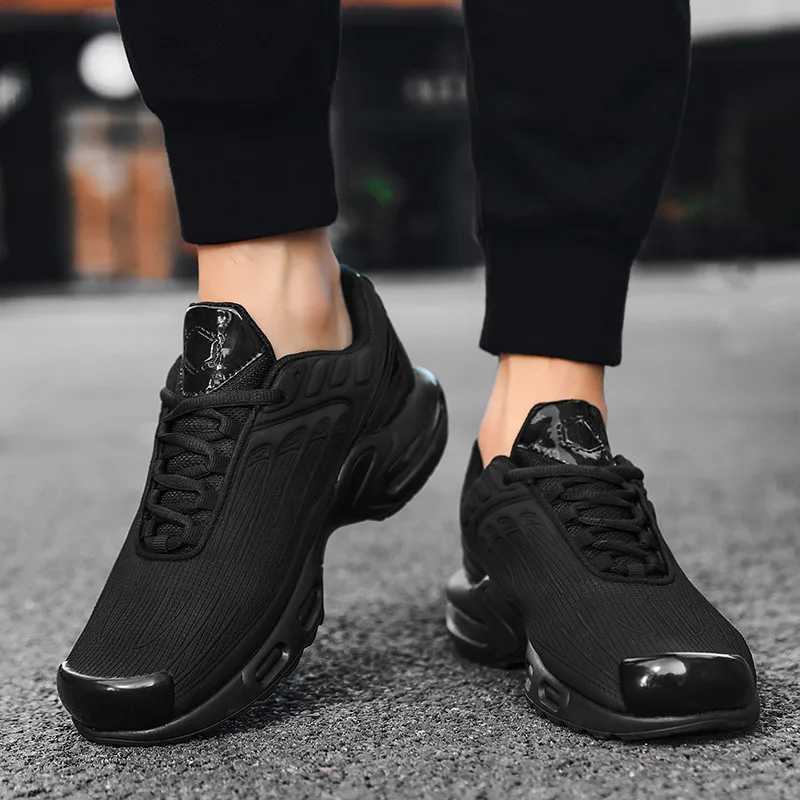 Spring new large-size couple air cushion sneakers versatile comfortable running shoes mens casual fashion sneakersC250411