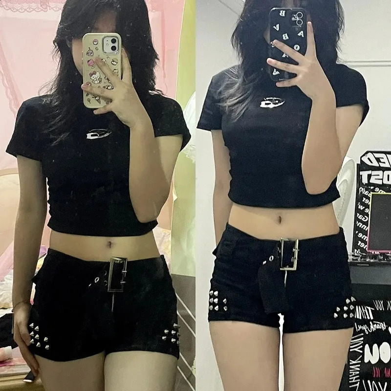 Denim Shorts Women Low-waisted Black Slim Fit Sexy Girls Rivet Belt Unique All-match Nightclub Bodycon Summer Y2k 250409