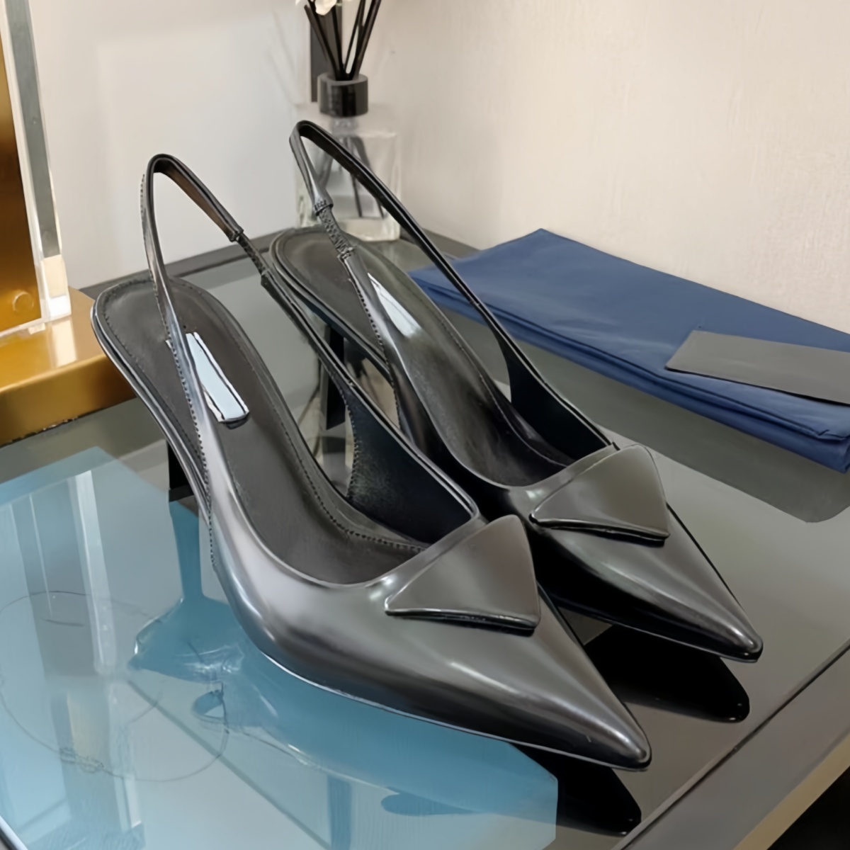 Designers Womens High Heel Sandals Luxurys Bowtie Letter Sandals Sexy Pointed Toe 65mm 95mm Heels Shoes Summer 35-42