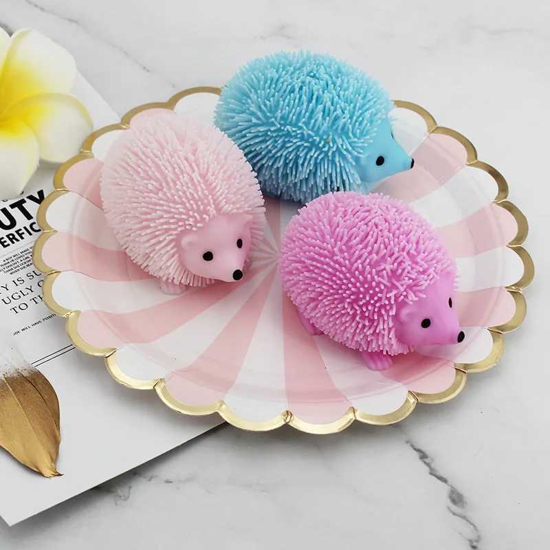 High Quality 1 clip on hedgehog squeeze toy flash creative violin toy pressure reducing sensor toy childrens adult gift T2504012
