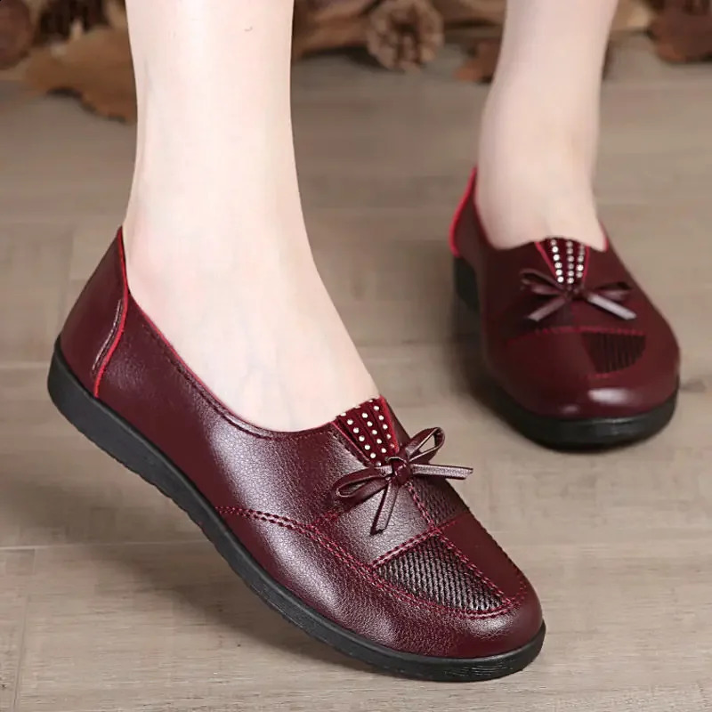 Shoes Women Leather Flats Female Flats Spring Shoes Classic Womens Loafers Casual Leather Shoes 250410