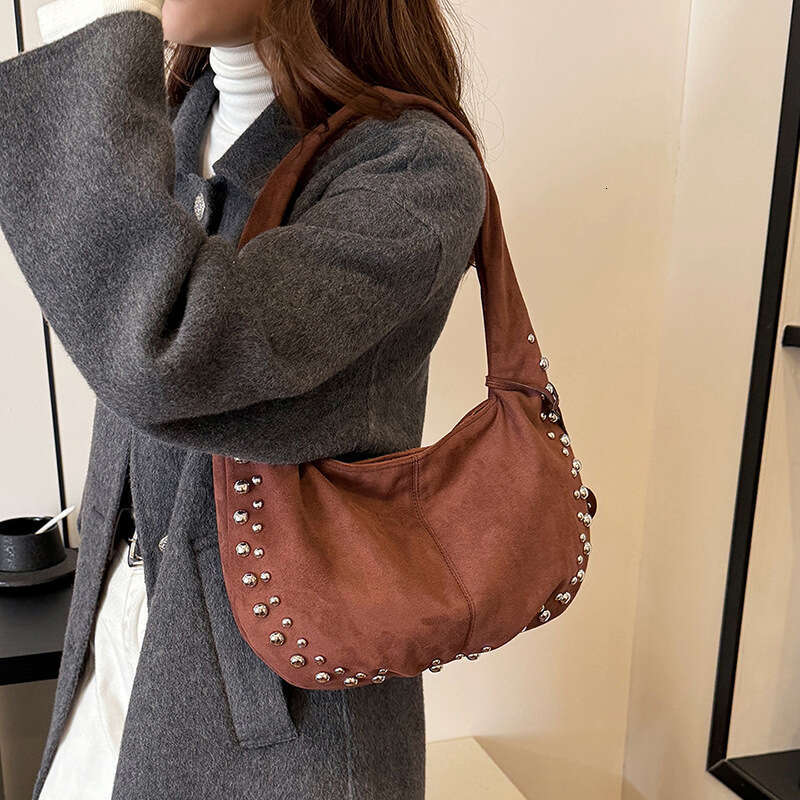 2024 Autumn/Winter New Deer Skin Velvet Women's Bag Single Shoulder Diagonal Cross Rivet Matte Crescent Underarm Casual Tote Handbag