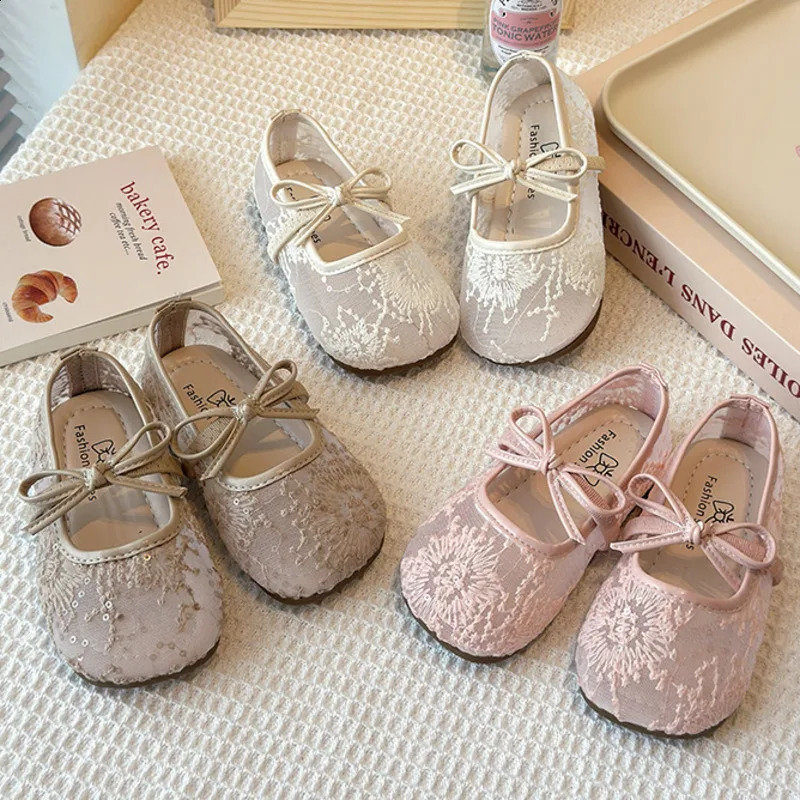Princess Baby Girls Flats Shoes Flower Embroidery Net Childrens Ballet Apartment Elastic Band Shallow Childrens Summer Shoes 250411