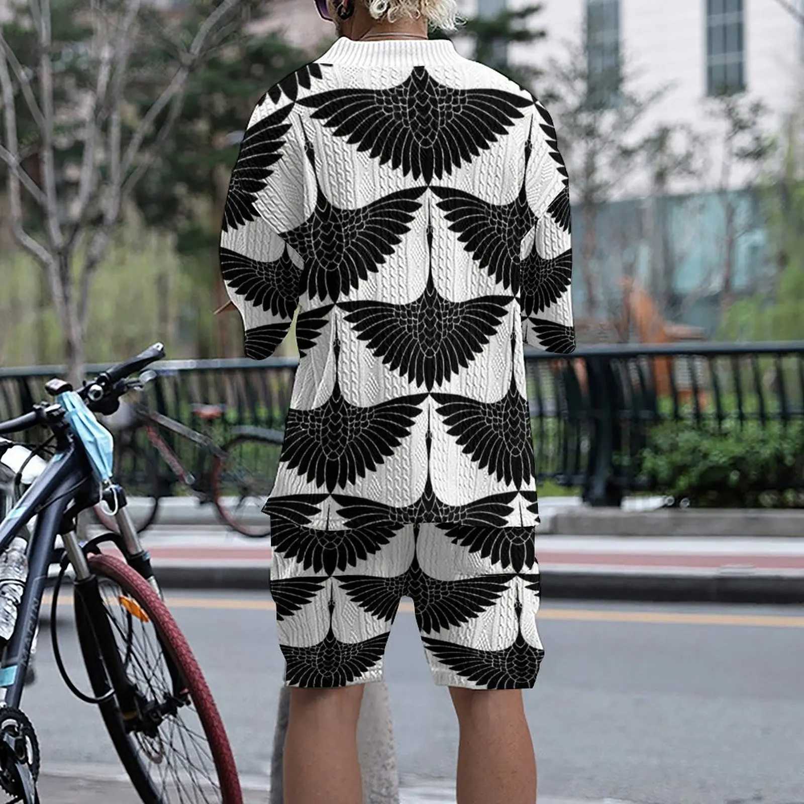 2024 new summer mens loose casual sportswear high-quality jacquard V-neck short sleeved two-piece mens clothingXJ250412