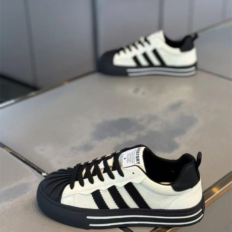 designer shoes 2025 Men's shoes autumn and winter trendy sports shoes fashionable and versatile soft sole height increasing casual skateboard sho
