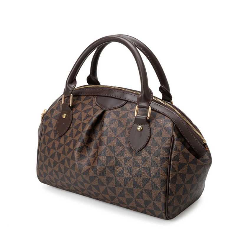 New Fi Womens Bag Trend Brand Leisure Shell Bag Large Capacity Personalized Garbage Bag Designer Luxury HandbagXJ250412