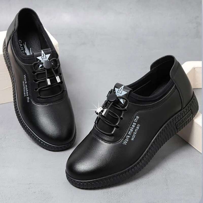 2025 new retro running women's non slip lightweight student casual sports soft leather sole designer fashionable low top shoes