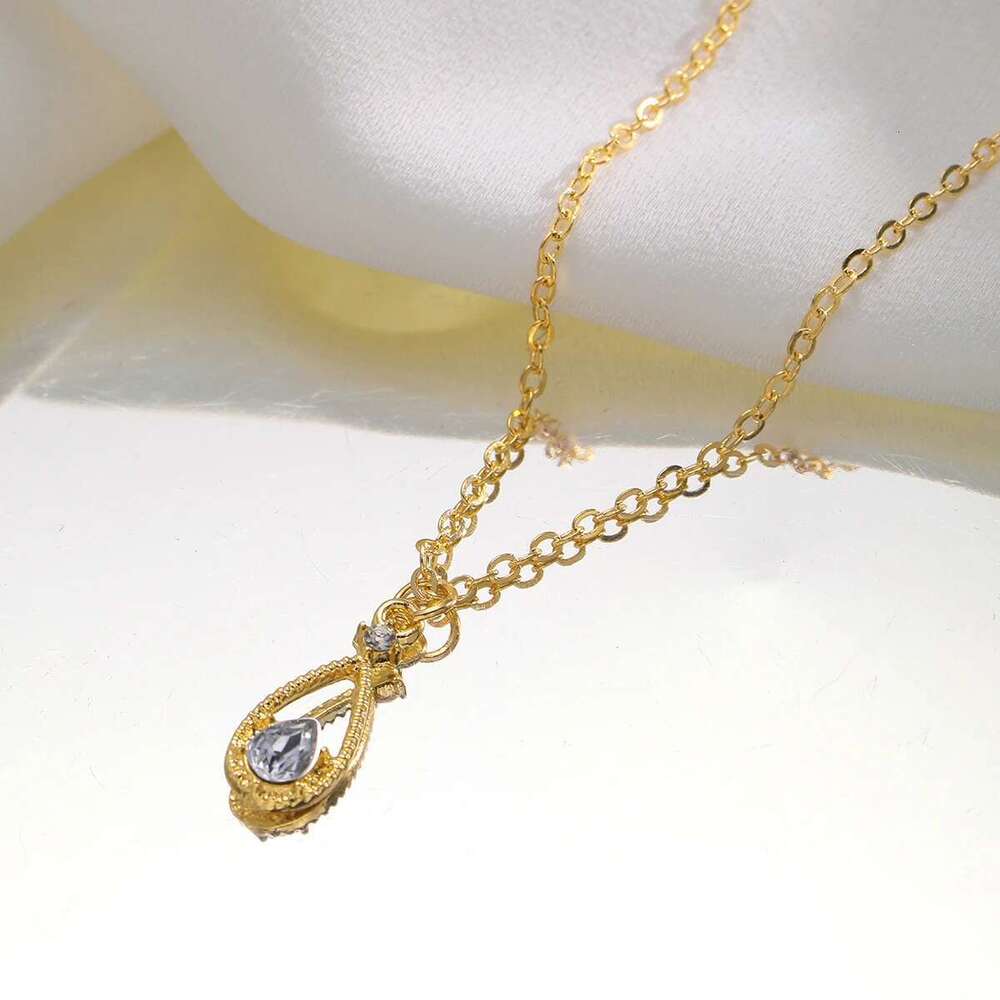 French Micro-inlaid Zircon Water Drop Temperament Super Immortal Necklace Student Clavicle Chain Girl Ins Cold Breeze